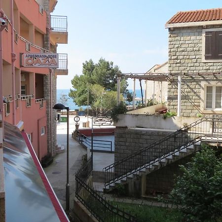 Oaza Hotel Petrovac Luaran gambar
