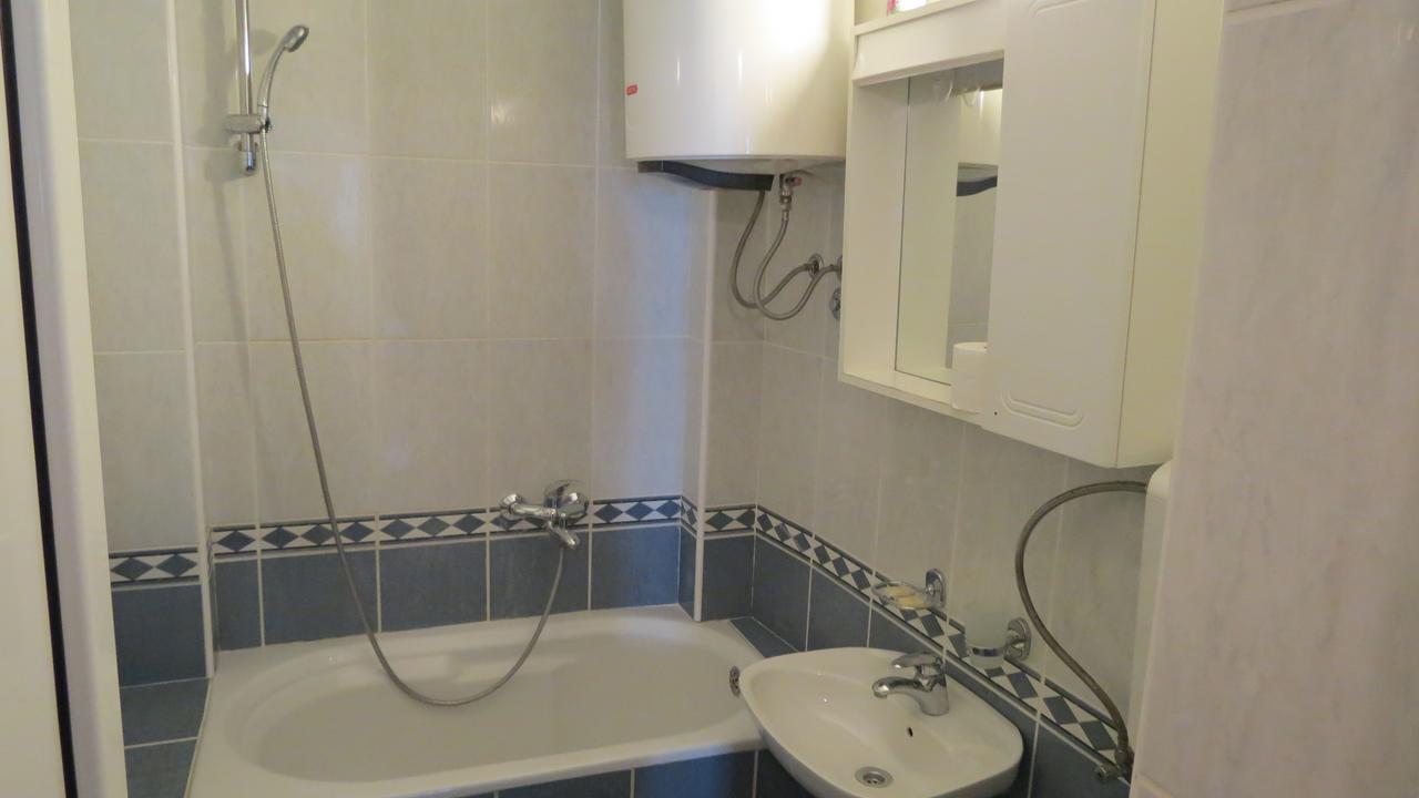 Oaza Hotel Petrovac Luaran gambar