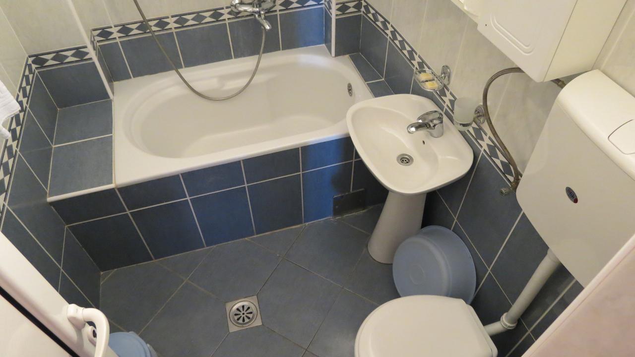 Oaza Hotel Petrovac Luaran gambar