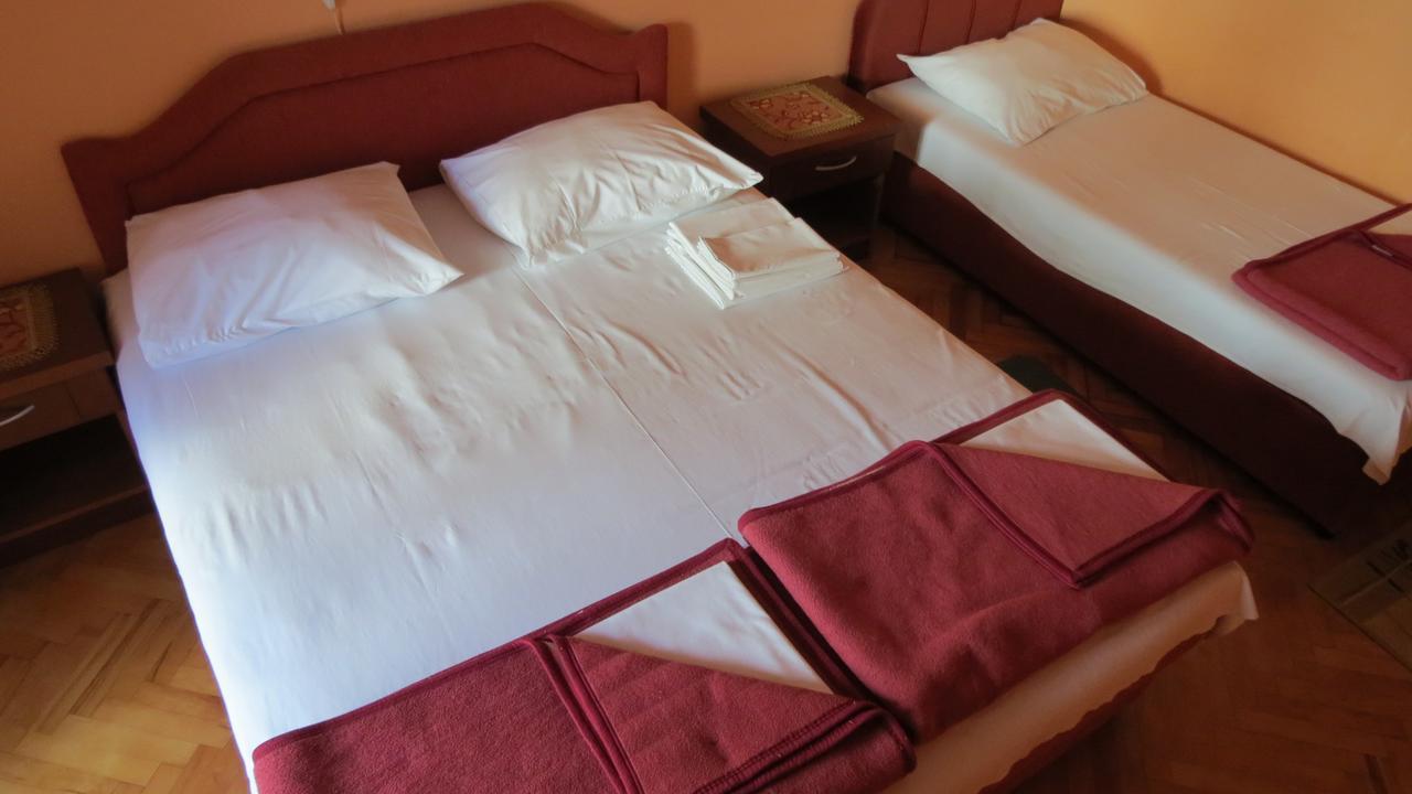 Oaza Hotel Petrovac Luaran gambar