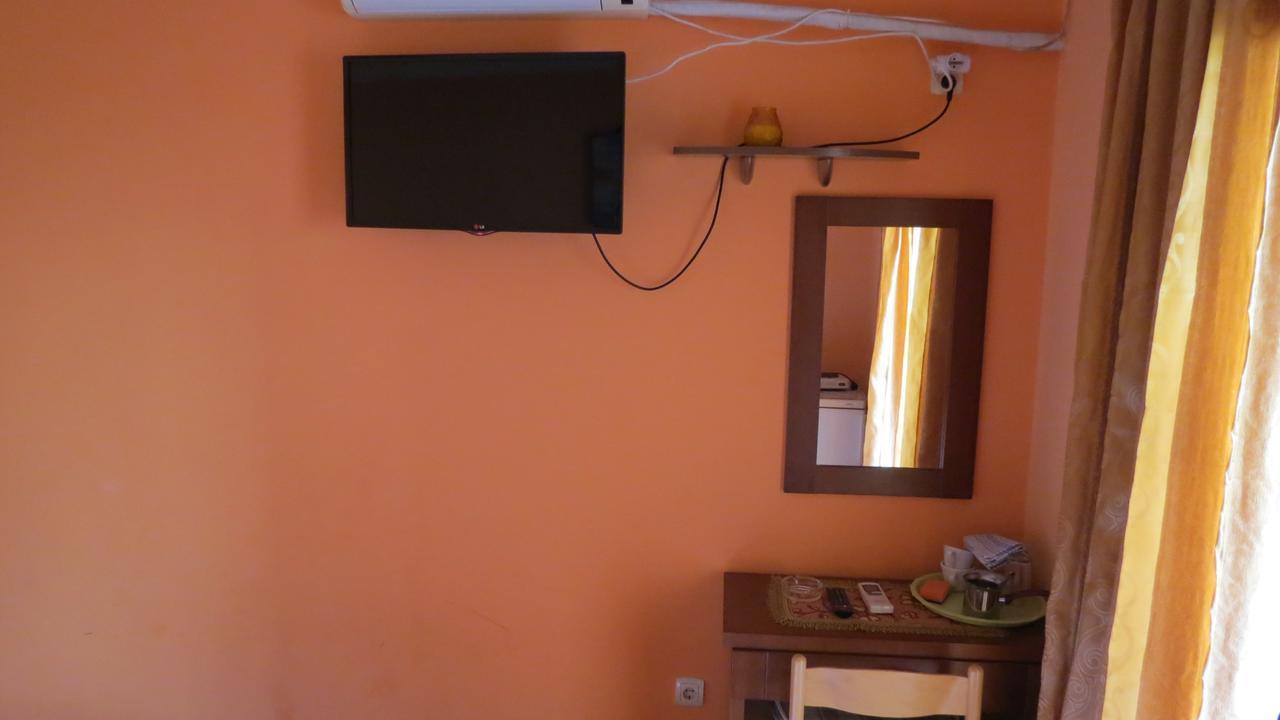 Oaza Hotel Petrovac Luaran gambar